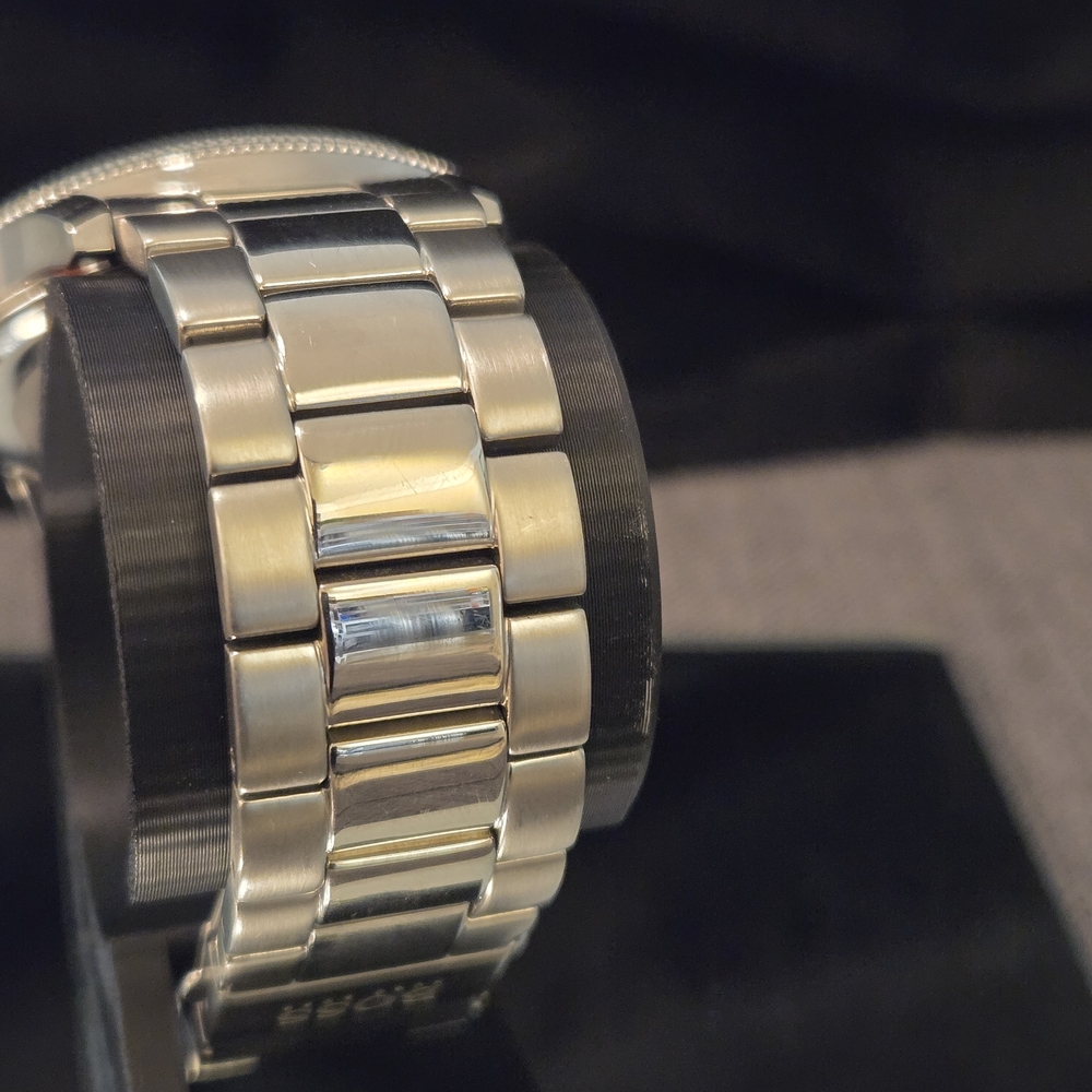 Hugo Boss Silver and Black Watch 44mm - Picture 6 of 8